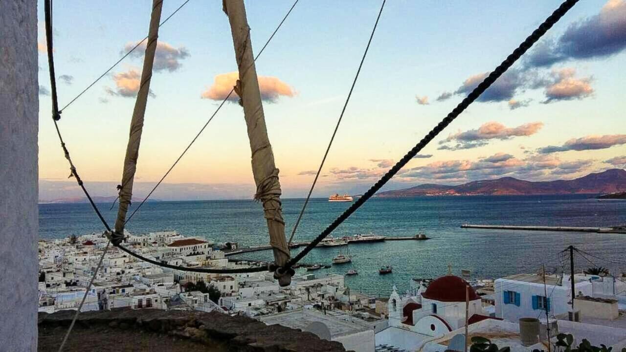 Traditional Split Level House In Mykonos Townヴィラ エクステリア 写真